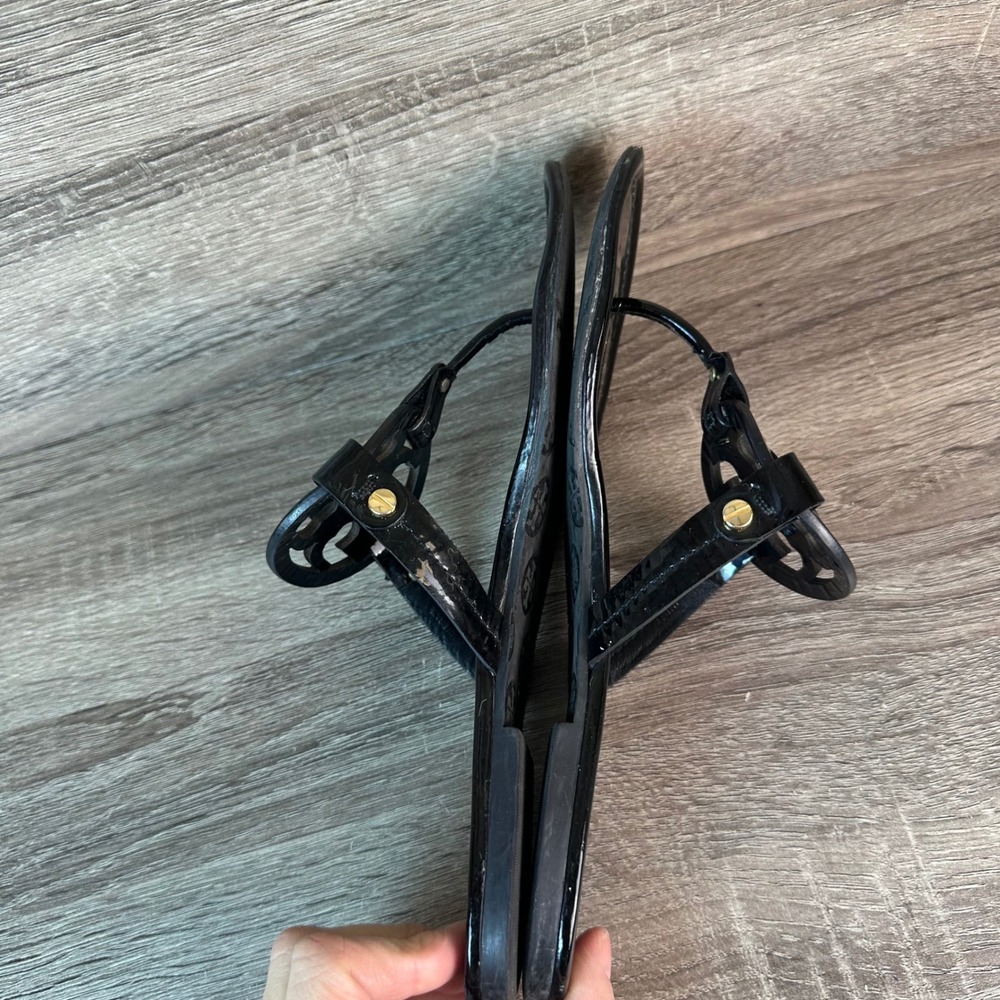 Tory Burch Miller Black Patent Leather Logo Thong Sandals Size 7 SN 500864 - Picture 7 of 9